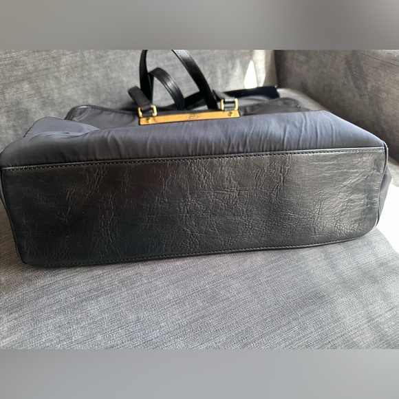 Marc Jacob's Work It Cindy Top Handle - Picture 7 of 10